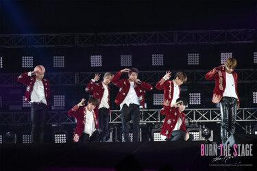 Chuyên gia chăm sóc sức khỏe cho người nổi tiếng chia sẻ: "BTS đã sử dụng toàn bộ năng lượng của mình trên sân khấu"