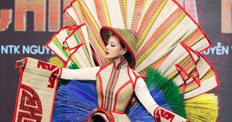 TẠI SAO HOA HẬU NGỌC CHÂU MANG “CHIẾU CÀ MAU” RA ĐẤU TRƯỜNG QUỐC TẾ?