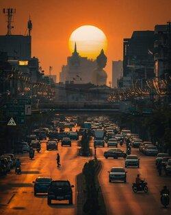 BỨC TƯỢNG PHẬT KHỔNG LỒ GIỮA LÒNG THỦ ĐÔ BANGKOK