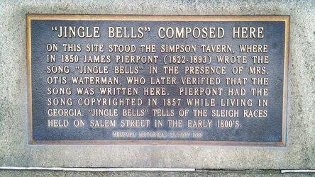 Jingle Bells không phải là nhạc giáng sinh