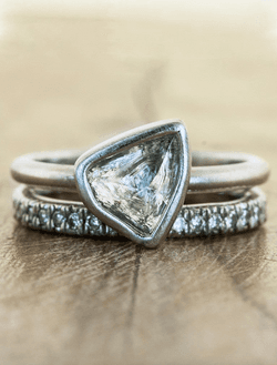 Nhẫn kim cương thô, sự lựa chọn thú vị và độc đáo dành cho nàng cá tính