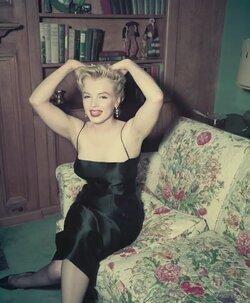 Những khoảnh khắc thời trang đáng nhớ của biểu tượng sắc đẹp Hollywood - Marilyn Monroe