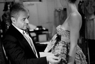 Elie Saab - Cậu nhóc thiên tài năm nào đã trở thành nhà thiết kế váy cưới vang danh thế giới
