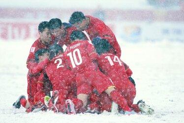 HLV Park Hang Seo kể về U23 ở Thường Châu năm đó: Các cầu thủ U23 Việt Nam lần đầu thấy tuyết nên thi nhau chụp "cháy máy"