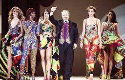 Versace - Từ bi kịch mất mát đến đế chế thời trang hàng đầu của nước Ý