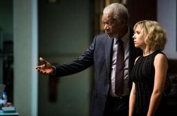 Morgan Freeman trở lại với ngoại truyện Lucy, bộ phim đình đám năm 2014 của nữ diễn viên Scarlett Johansson
