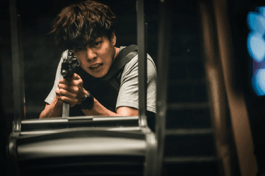 Đánh giá phim truyền hình Hàn Quốc của Netflix: Money Heist: Korea – Joint Economic Area Part 2, với sự tham gia của Park Hae-soo bắt đầu trống rỗng